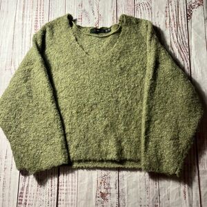 Vero Moda Sage Green V-Neck Sweater